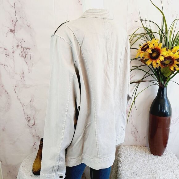 Torrid Light Gray Women's Jacket - Picture 5 of 7